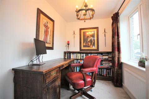 4 bedroom detached house for sale - Badger Road, Thornbury, Bristol, BS35 1AB
