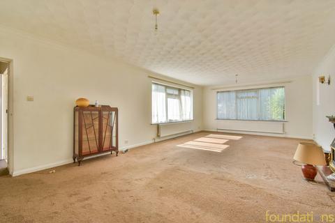 28a Crowmere Avenue, Bexhill-on-sea, TN40 2BA