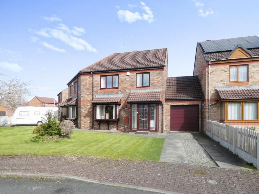 Brisco Meadows, Carlisle 3 bed terraced house for sale £160,000