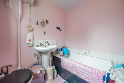 42 Hallfield Lane, Wetherby, LS22 6JT