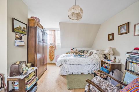 42 Hallfield Lane, Wetherby, LS22 6JT