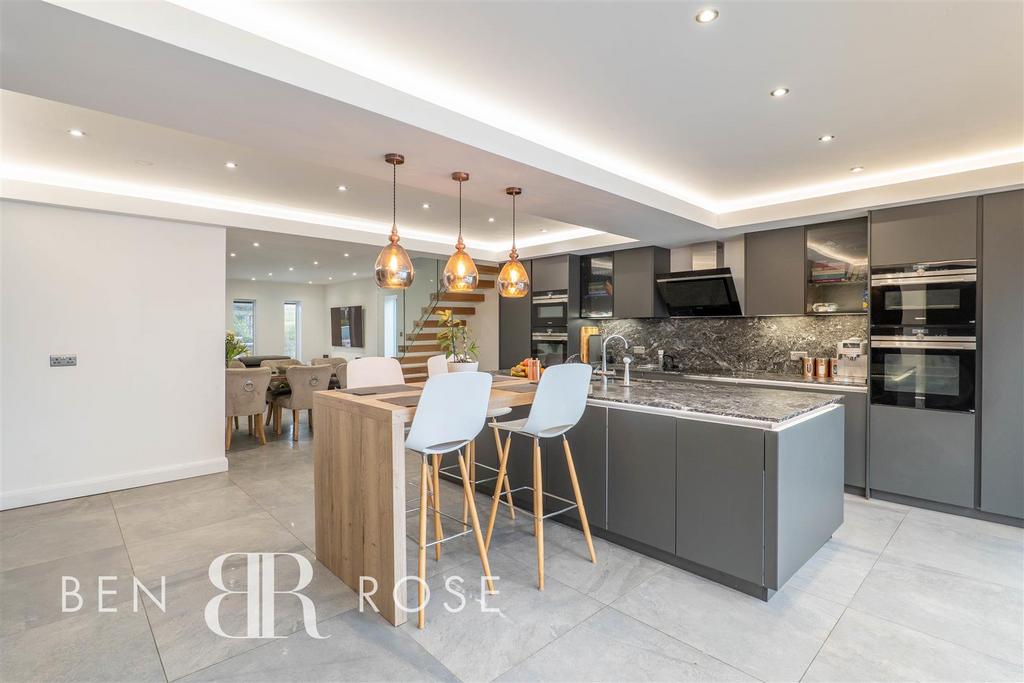 Kitchen/Breakfast/Family Room