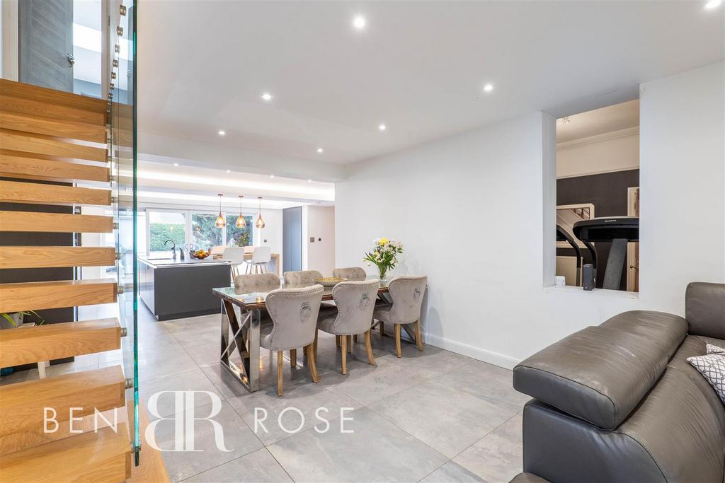 Kitchen/Breakfast/Family Room