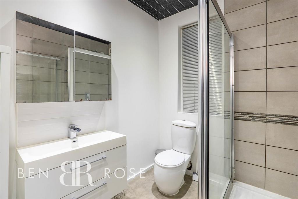 Bedroom Four Ensuite
