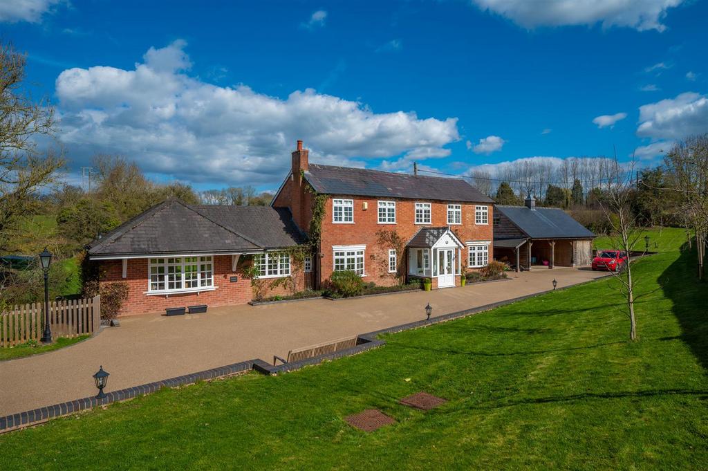 Whitley Hill, HenleyInArden 5 bed detached house ??1,150,000
