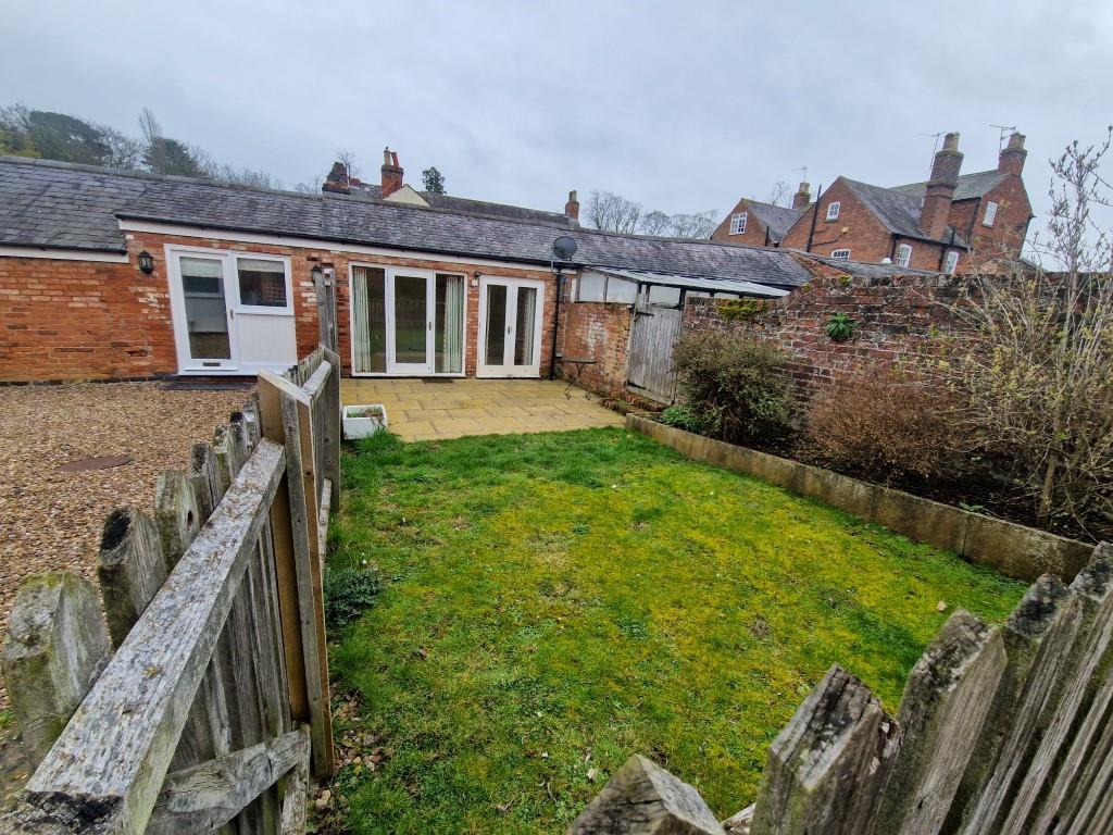 London Road, Great Glen 1 bed barn conversion £750 pcm (£173 pw)