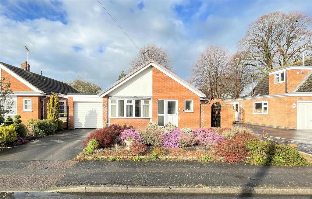 The Paddocks, Bottesford, Nottingham 2 bed detached bungalow for sale