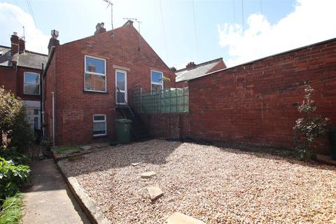 Top Floor Flat, 24 Pinhoe Road, Exeter, EX4 7HL