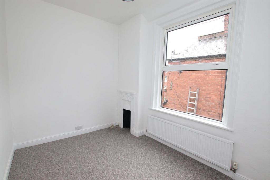 Bedroom 2.JPG