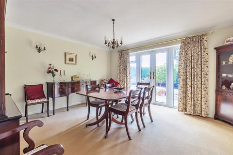7 Brookside, Renhold, Bedford, MK41 0JL