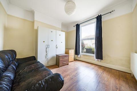 78 Sandhurst Road, London, SE6 1XE