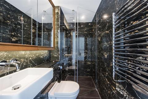 2 bedroom flat for sale - Sky Gardens, 155 Wandsworth Road, Nine Elms, SW8