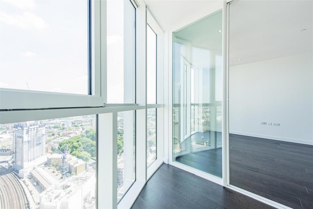 8975 garton jones nine elms  2507 sky gardens wand