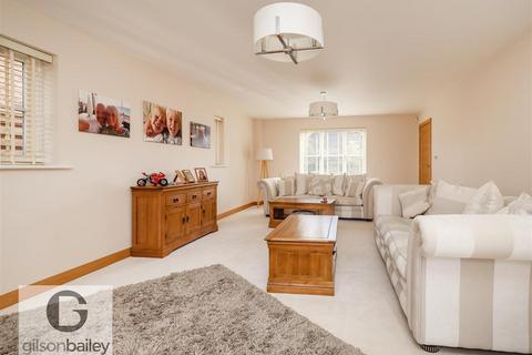 7 Cricket View, Mildenhall, Bury St Edmunds, IP28 7FA