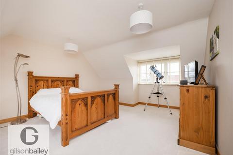 7 Cricket View, Mildenhall, Bury St Edmunds, IP28 7FA