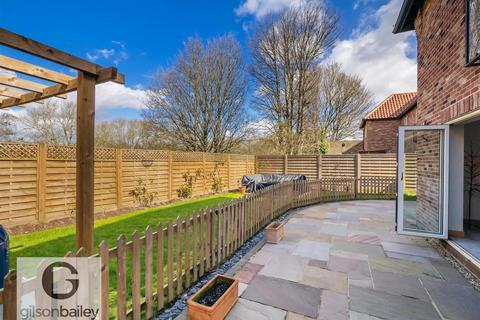 7 Cricket View, Mildenhall, Bury St Edmunds, IP28 7FA