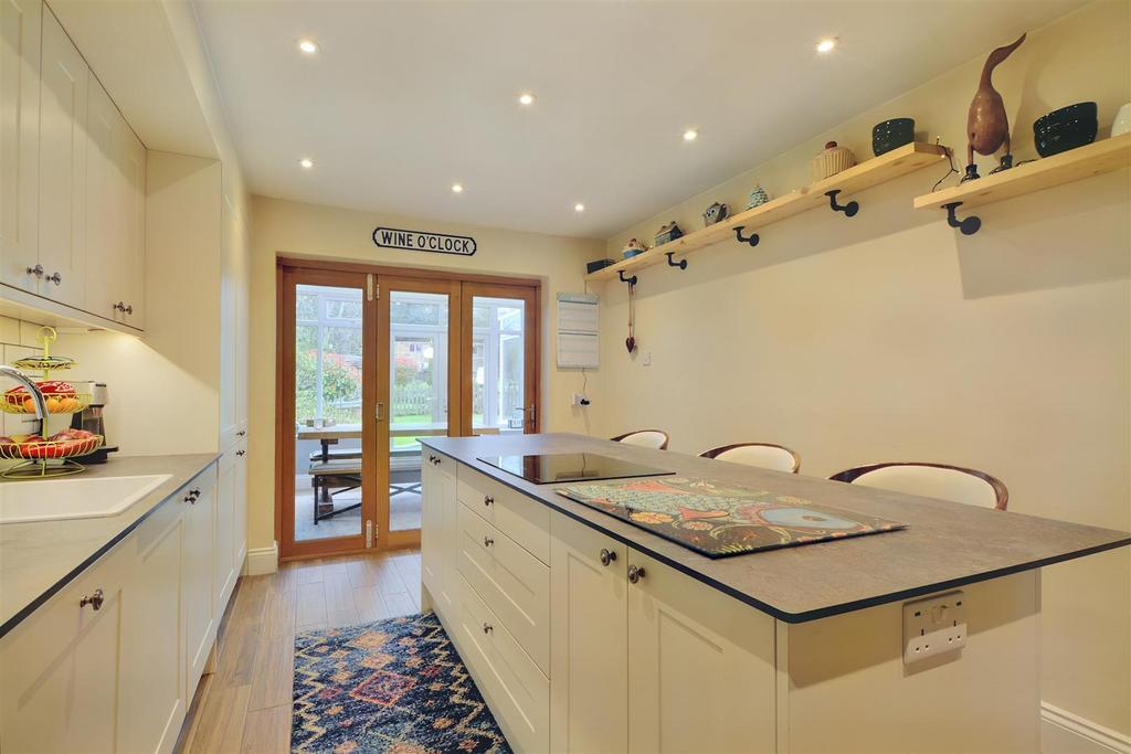 Kitchen 3.jpeg