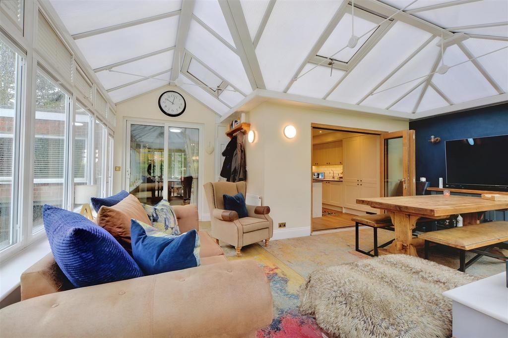 Conservatory 2.jpeg