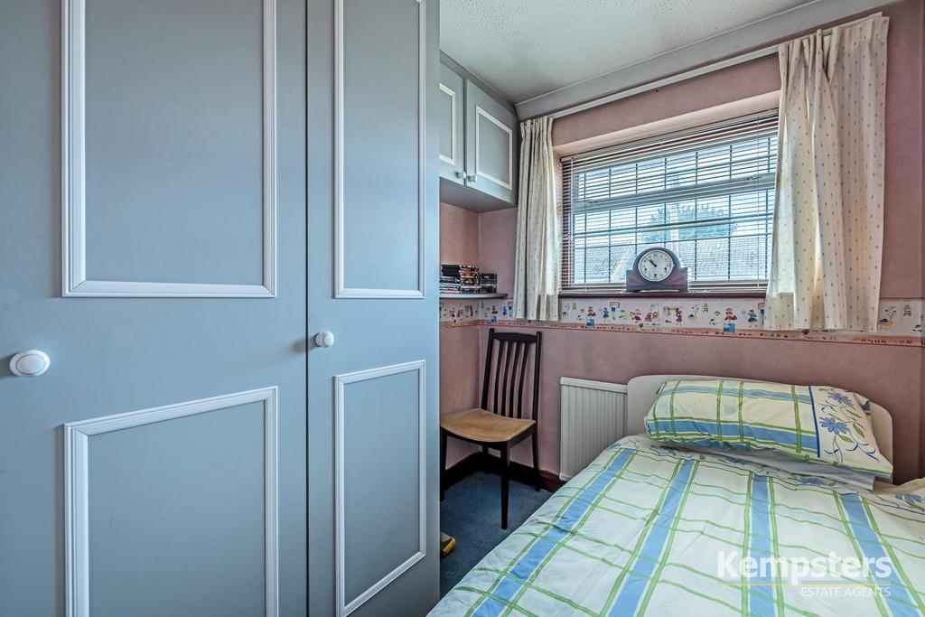 Bedroom 4.jpg