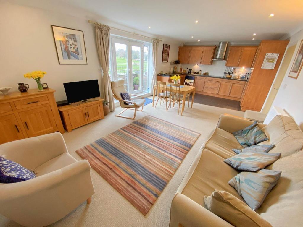 Living Dining Kitchen.JPG