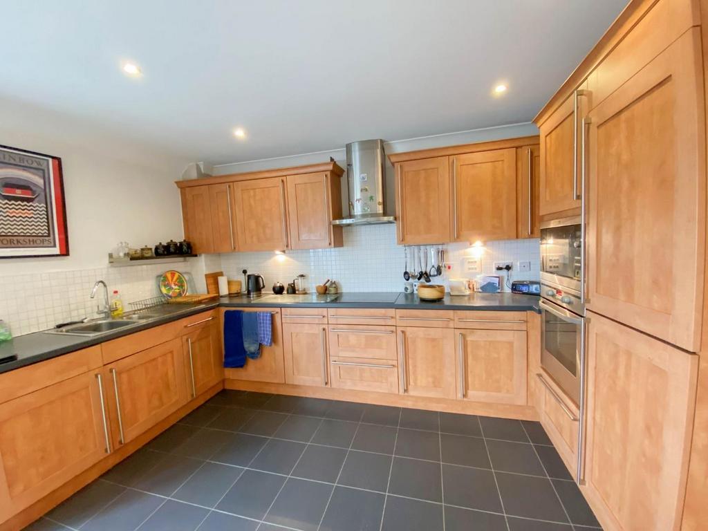 Kitchen.JPG
