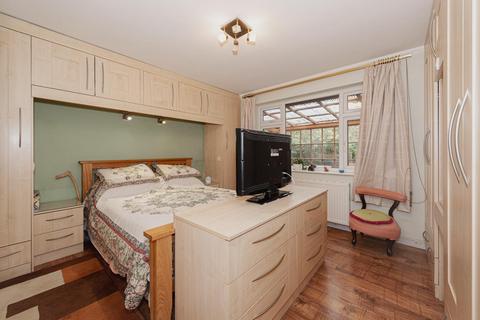58 Hillside, Banstead, SM7 1HF
