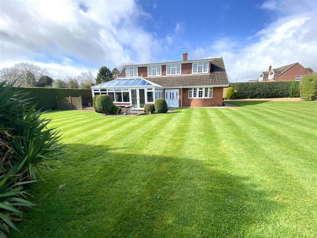 Station Road, Baschurch, Shrewsbury 4 bed detached bungalow for sale