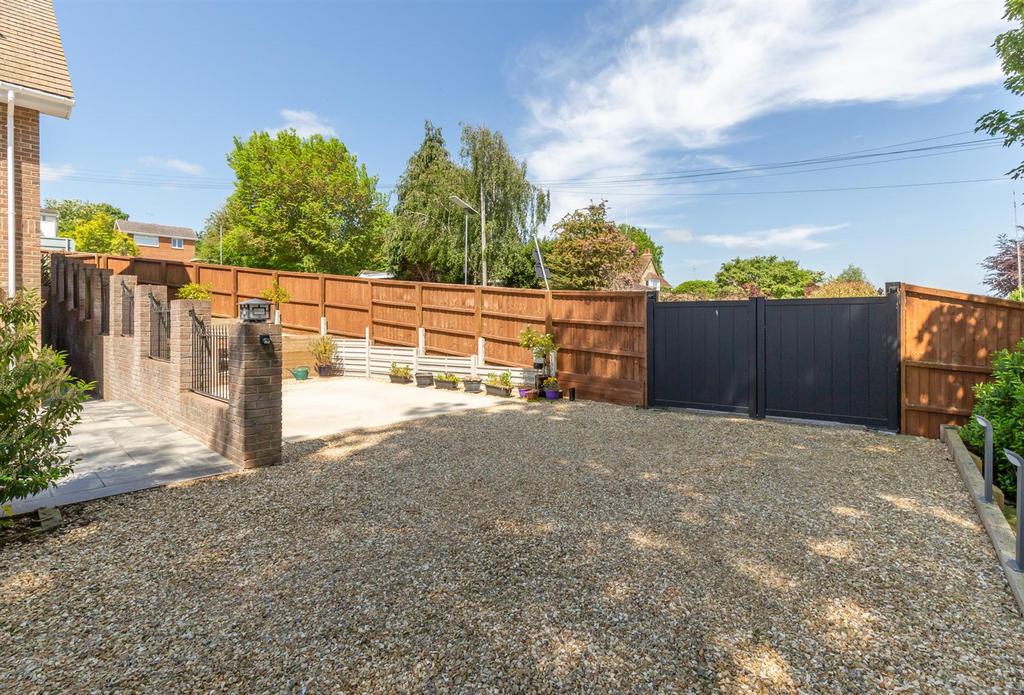 Rear access and gravelled area