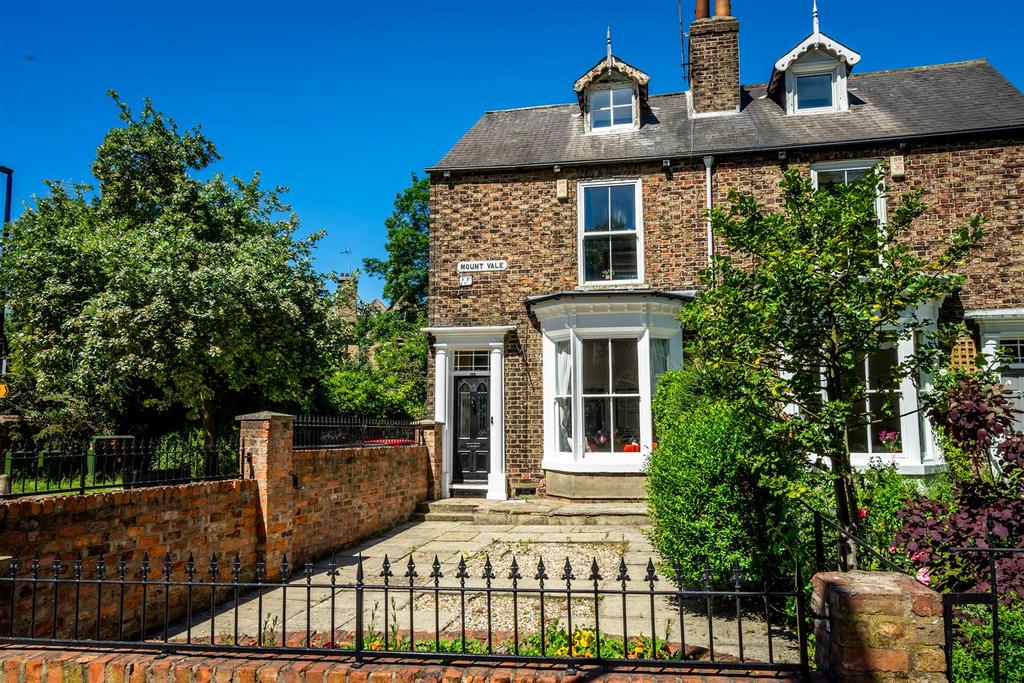 Chesnut cottage mount vale-2.jpg