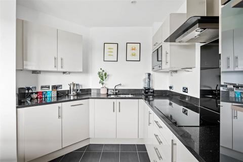 10 Andrews Close, Warwick, CV34 5GF