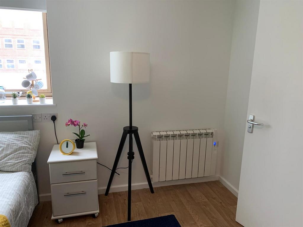 Bournemouth Studio, Bills Included 1 bed house £800 pcm (£185 pw)