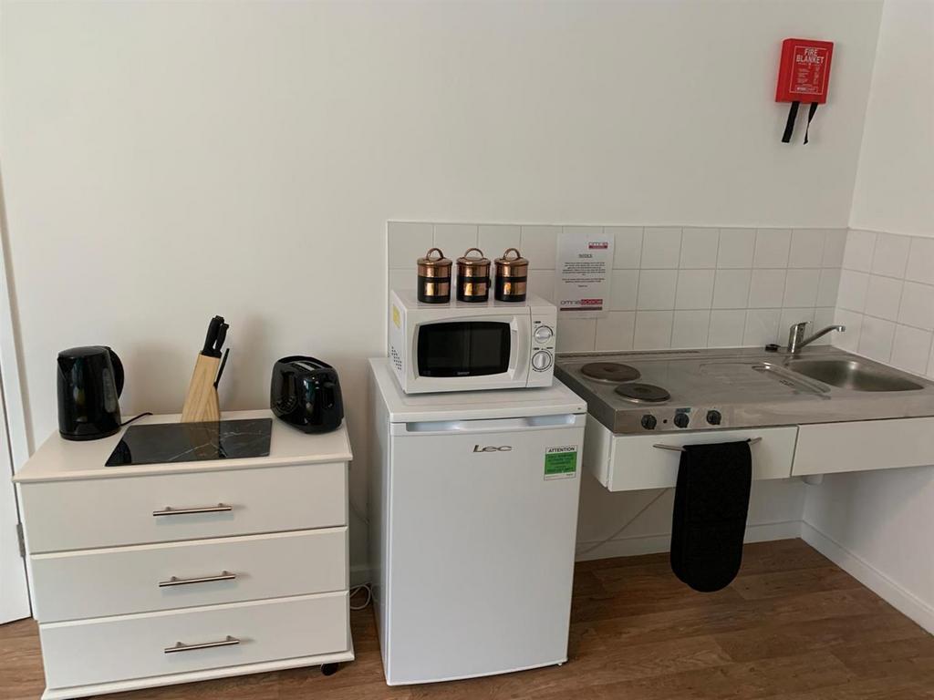 Bournemouth Studio, Bills Included 1 bed house £800 pcm (£185 pw)