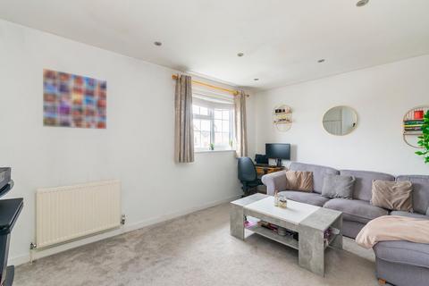 1 bedroom flat for sale - Starbarn Road, Winterbourne