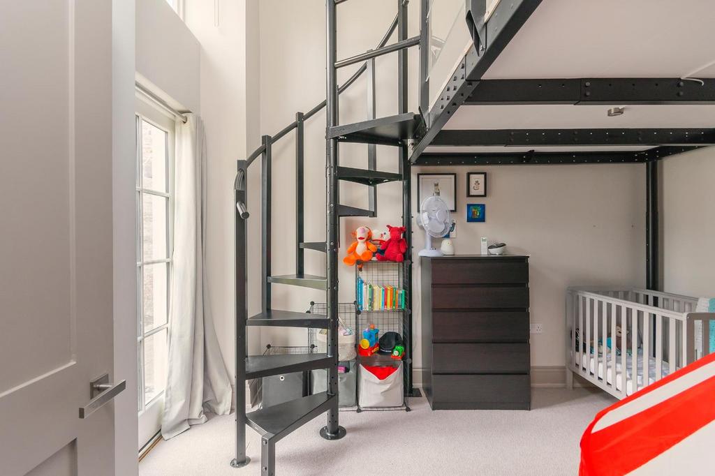 ESUOHTFOL25 - Bedroom D.jpg
