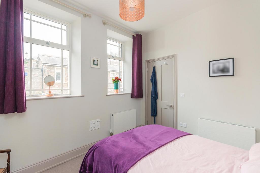 ESUOHTFOL25 - Bedroom F.jpg