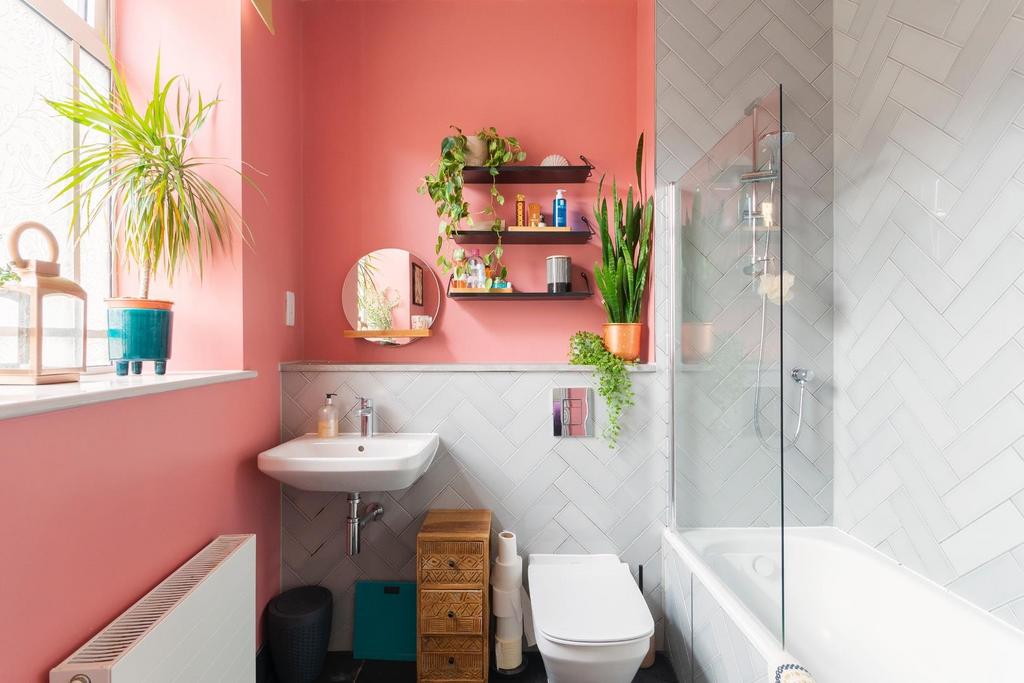 ESUOHTFOL25 - Bathroom C.jpg
