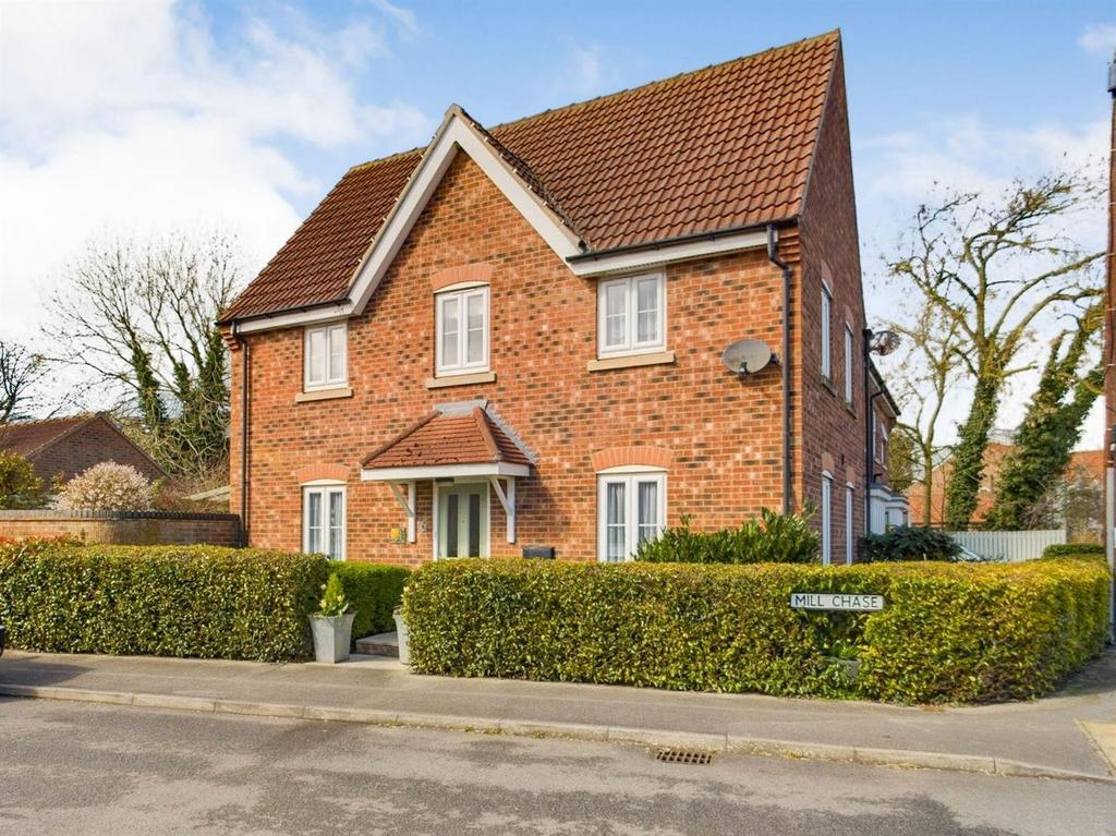 Mill Chase, Nafferton, Driffield 3 bed end of terrace house £235,000