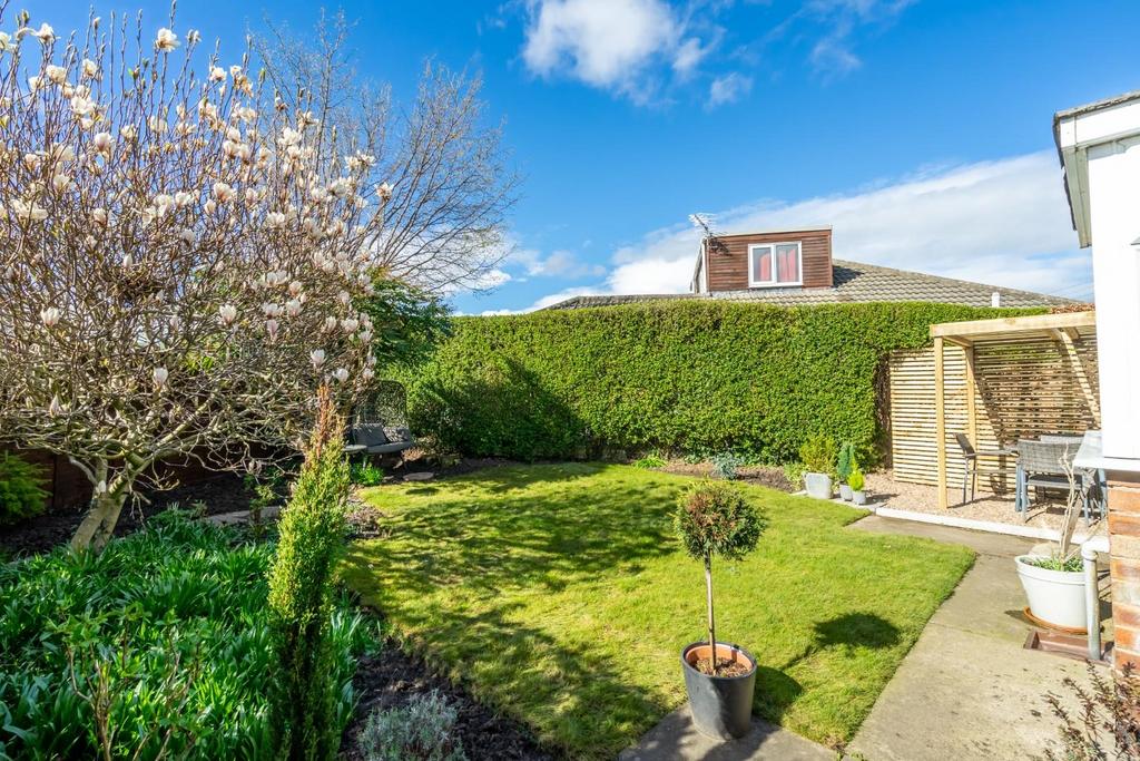 Fox Covert, Huntington, York 2 bed semidetached house £265,000