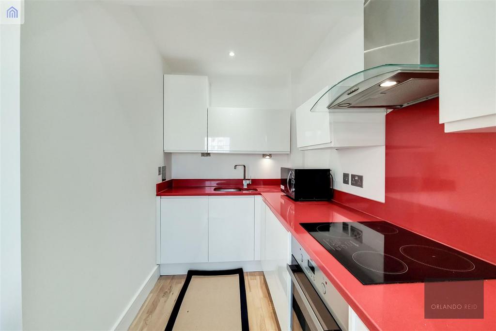 2 Kitchen-0.jpg