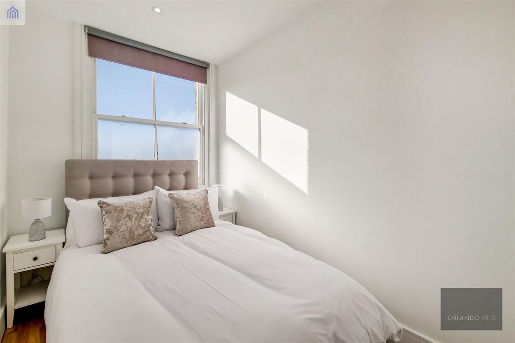 4 Bedroom 2-0.jpg