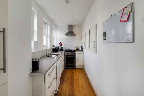 1 bedroom in a house share for sale - Loughborough Road, London