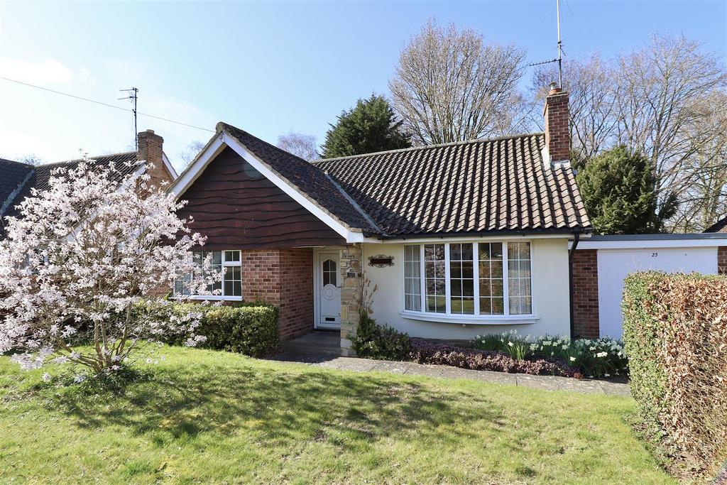 Viking Road, Stamford Bridge, York 2 bed detached bungalow for sale £