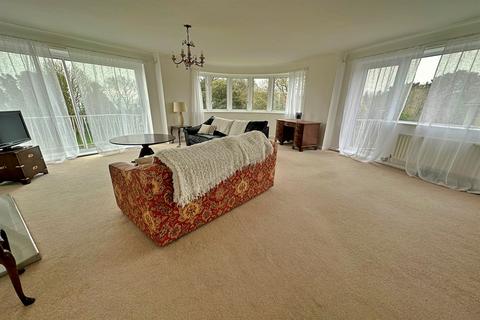 Flat 7, Canford Court, 7 Cliff Drive, Poole, BH13 7JD