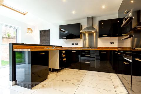 17 Oak Close, Chadderton, Oldham, OL9 7FH