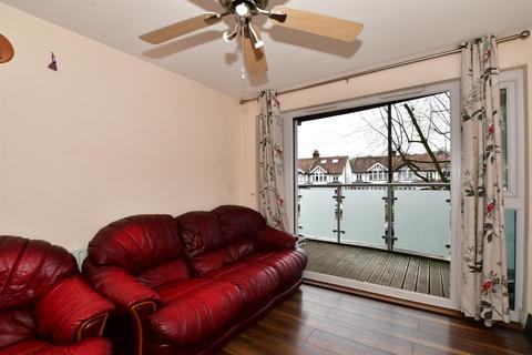 2 bedroom flat for sale - Brighton Road, Purley, Surrey