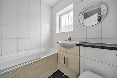 17 Cavendish Road, Chesham, HP5 1RW