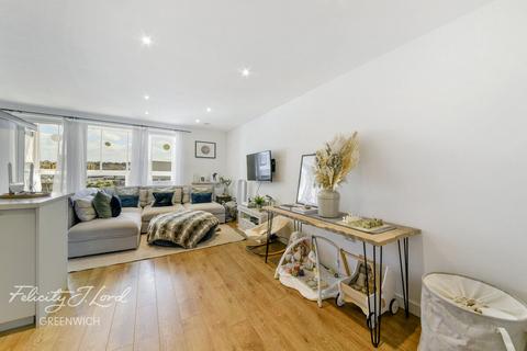 7, Broadside House Creekside, London, SE8 3DZ