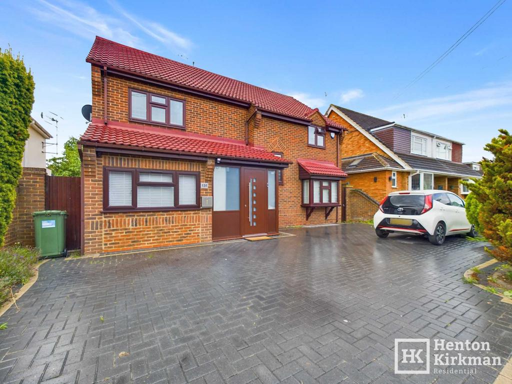 Passingham Avenue, Billericay 5 bed detached house for sale £950,000