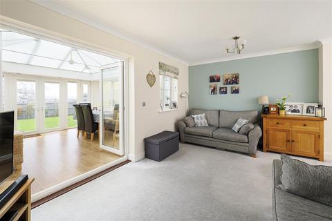 45 Updown Way, Chartham, Canterbury, CT4 7TP