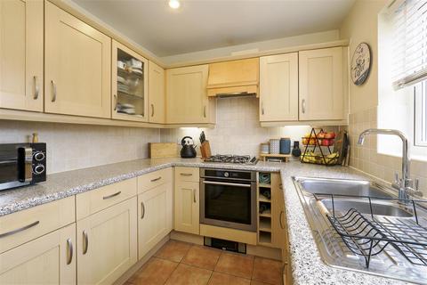 45 Updown Way, Chartham, Canterbury, CT4 7TP